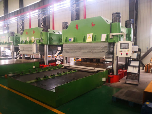 Automatyczna hydrauliczna maszyna do tłoczenia gumowej do formowania oleju Produkcja oleju 4 kolumny